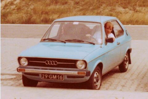 Voor 6.000 gulden kocht Jan-Willem een Audi 50 als eerste auto, want een Polo vond hij te kaal