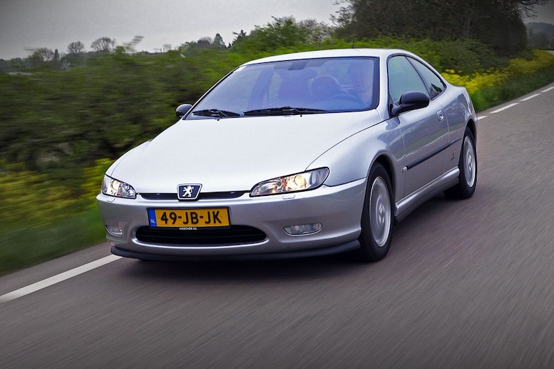 Designdrive Peugeot 406 Coupé - Hoe Pininfarina van een brave sedan een sexy coupé maakte