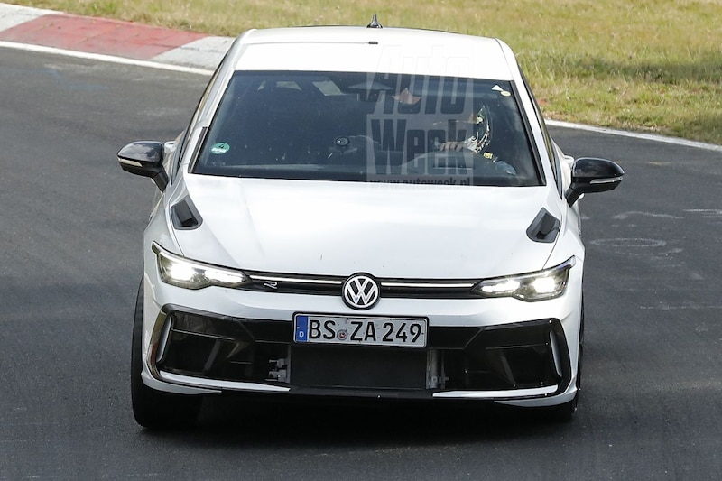 Volkswagen Golf R350 spyshots