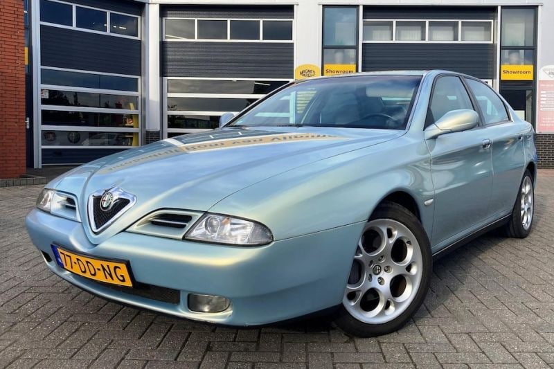 Alfa Romeo 166