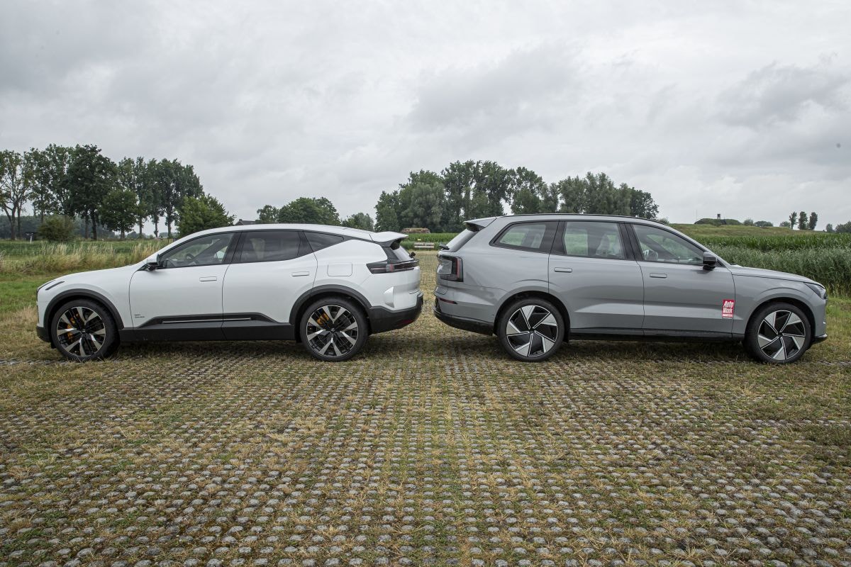 Polestar 3 naast Volvo EX90