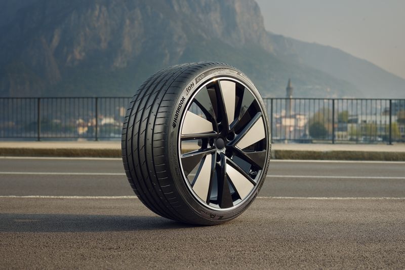 Hankook advertorial (ON-102474)