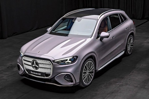 Mercedes-Benz laat auto's vanaf 2026 stroom terugleveren