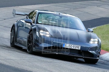 Porsche Taycan GT4 spyshots