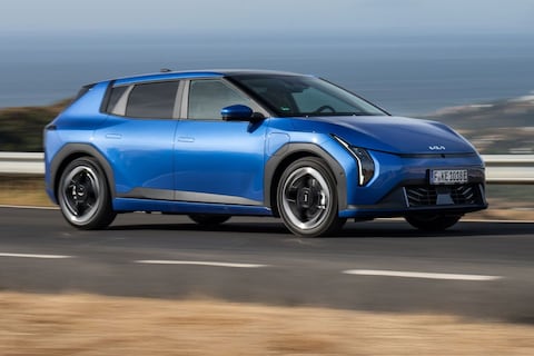 Test: Kia EV4 - Nieuwe elektrische middenklasser is niet doorsnee maar rijdt wel wat afstandelijk
