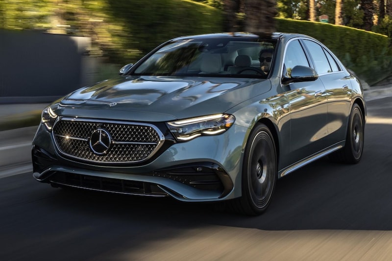 Mercedes-Benz E-klasse USA VS USDM