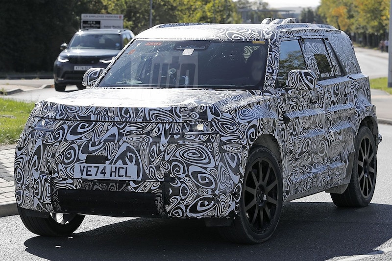 Land Rover Defender Sport spyshots