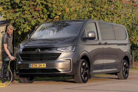 Volkswagen E-Transporter krijgt grotere accu en vierwielaandrijving