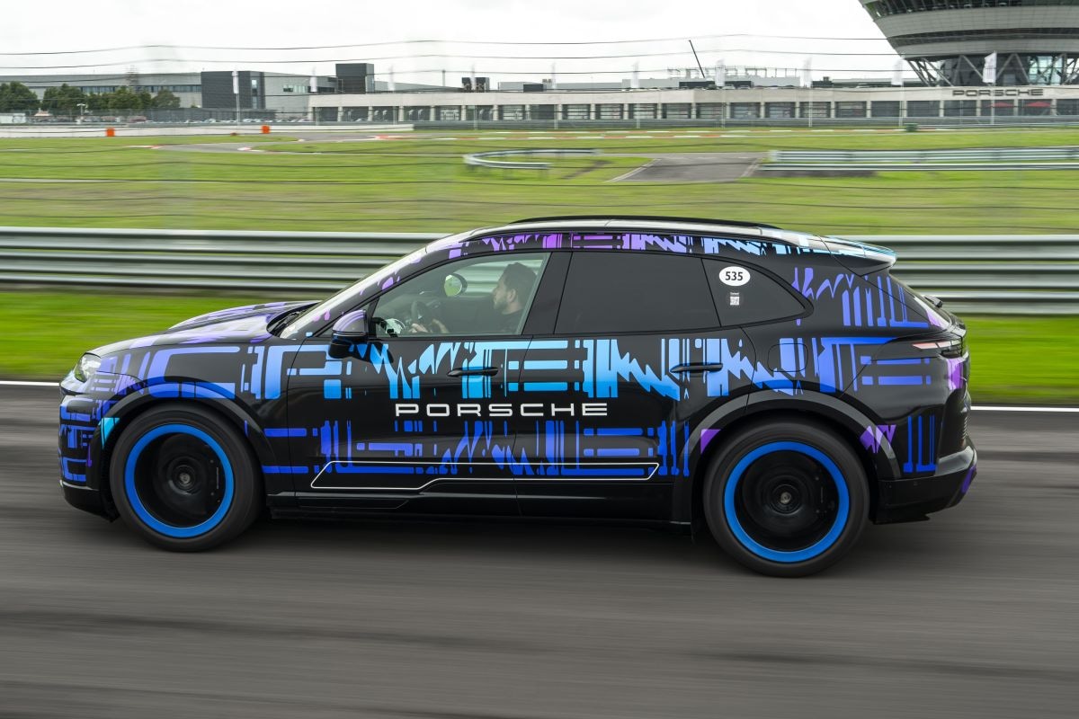 Porsche Cayenne Electric