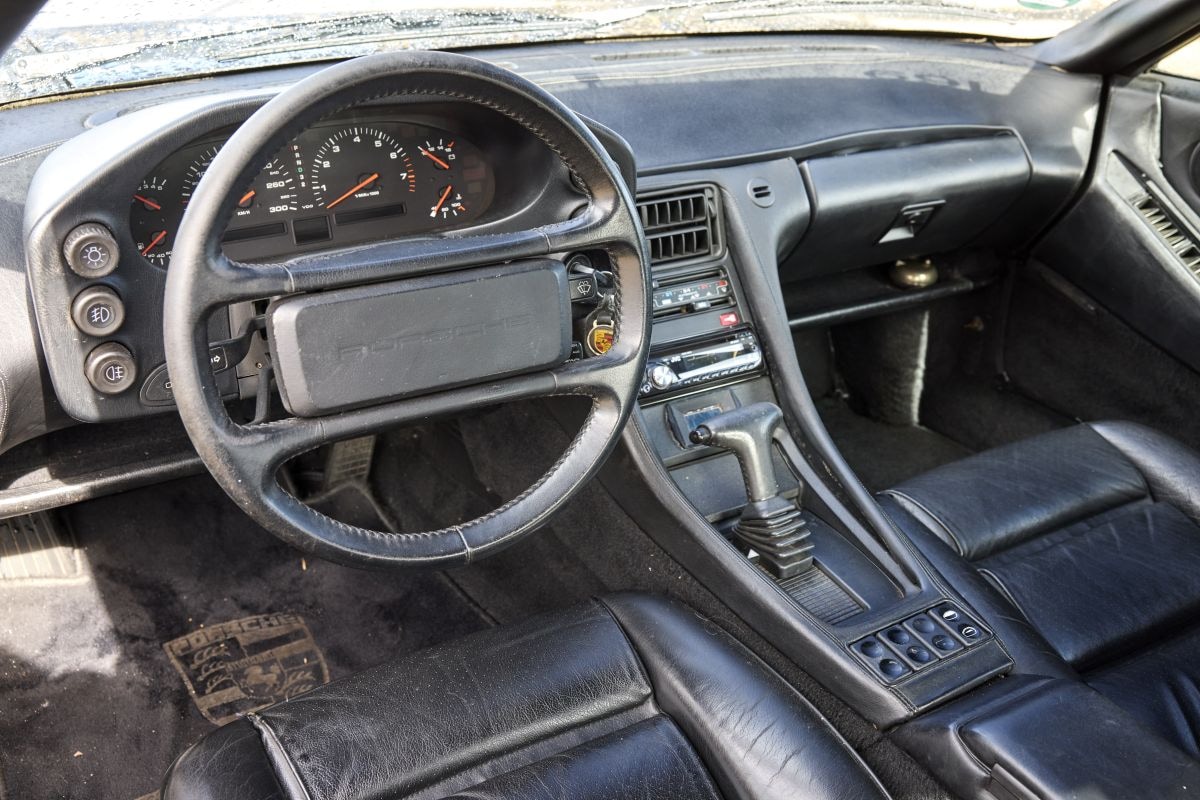 Porsche 928