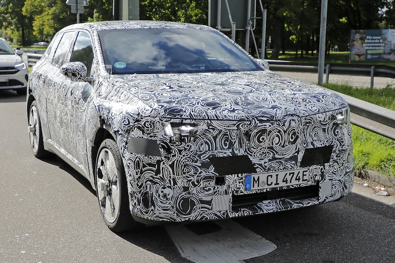 Spyshots BMW X1 iX1