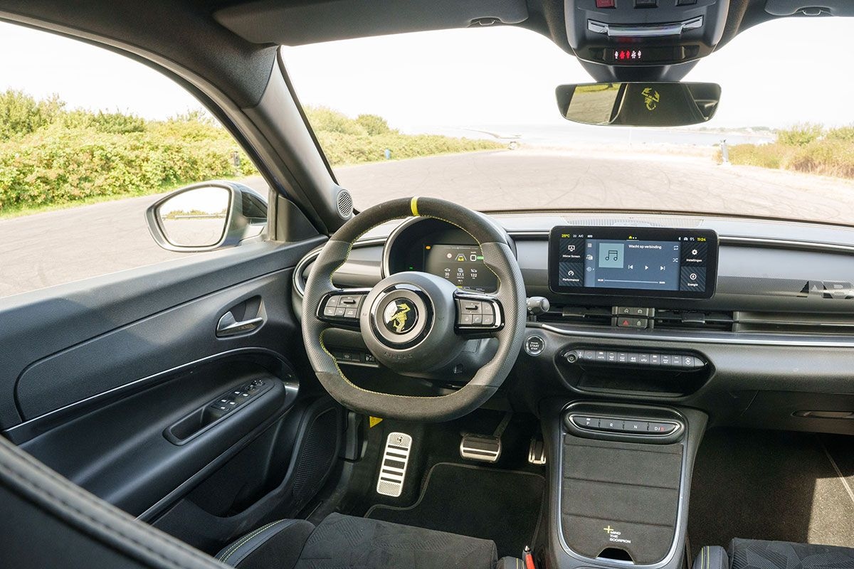 Dubbeltest Mini Aceman JCW Abarth 600