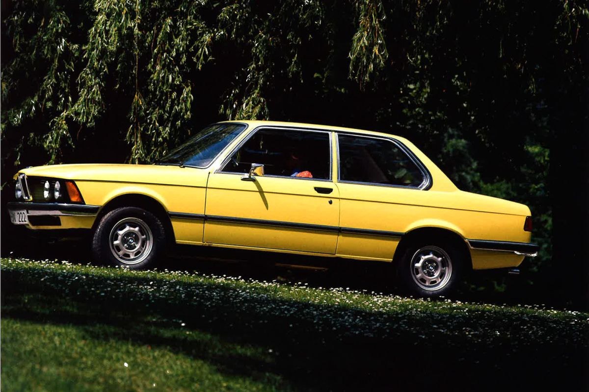 Persmap eerste BMW 3-serie E21