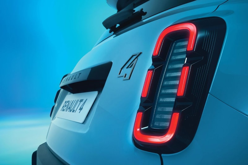 Renault advertorial (ON-106395)
