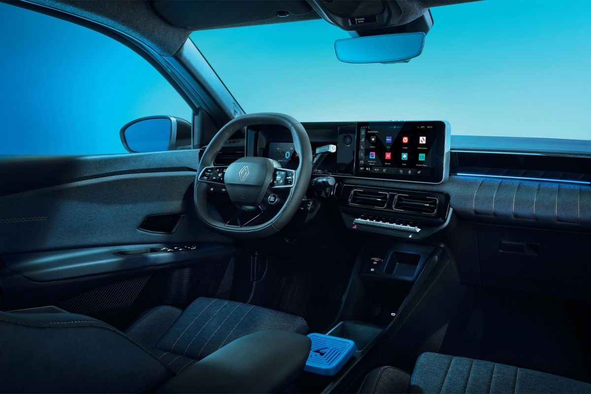 Renault advertorial (ON-106395)