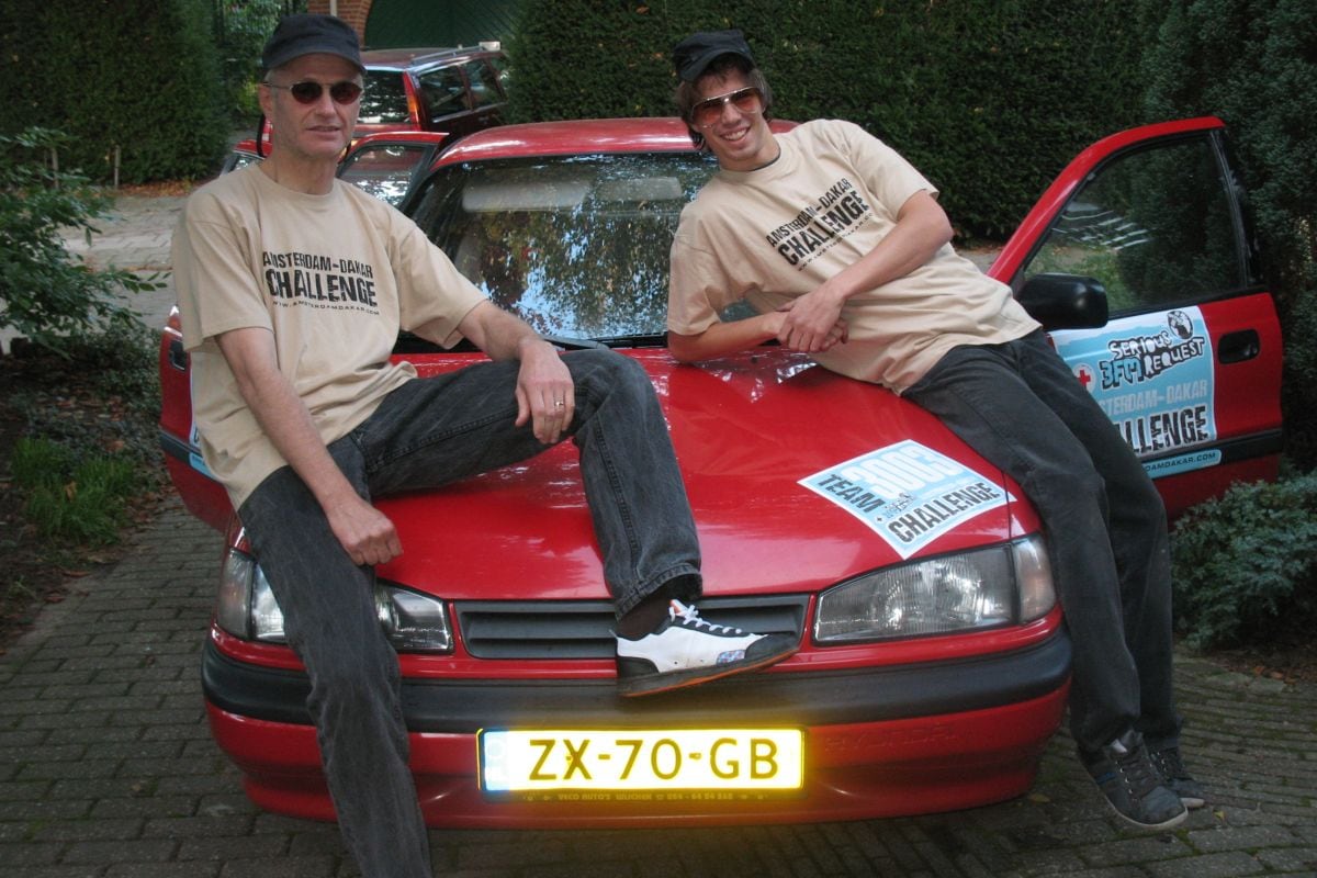 Hyundai Lantra in Mijn Eerste Auto, naar de Sahara