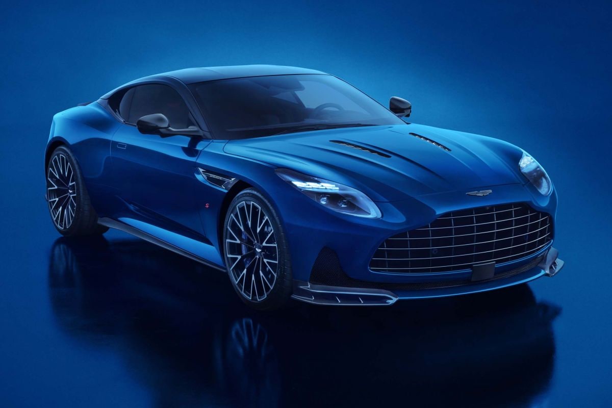 Aston Martin DB12 S