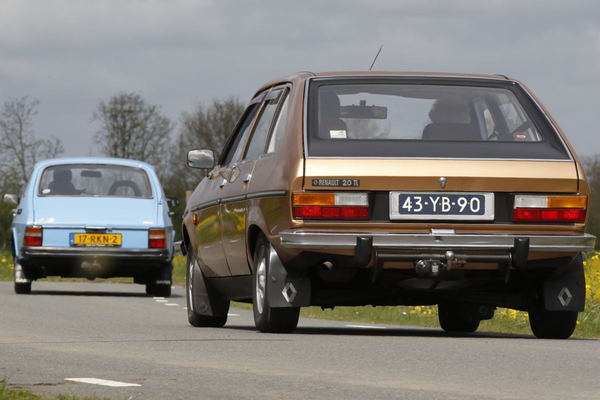 Saab 99 Combi-Coupe vs Renault 20