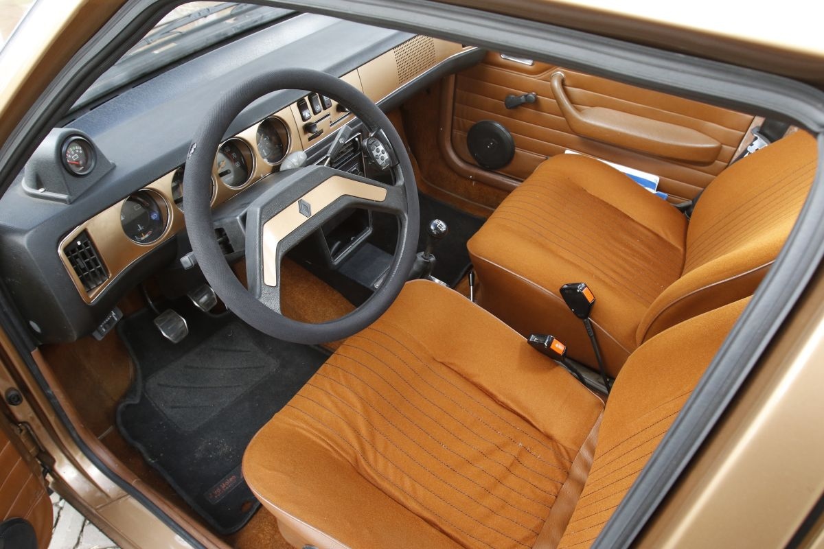 Renault 20