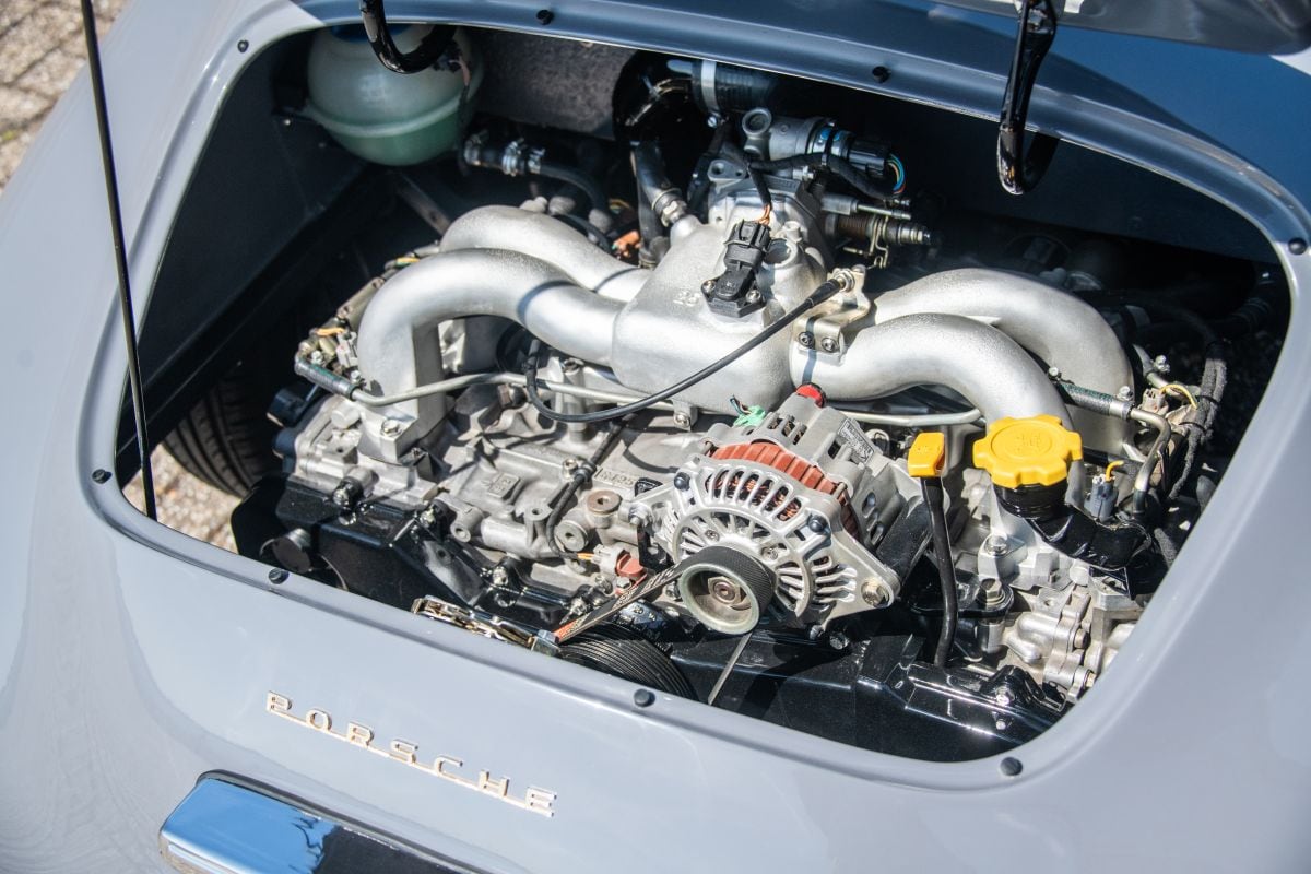 Volkswagen T3 met V6, Porsche Speedster replica