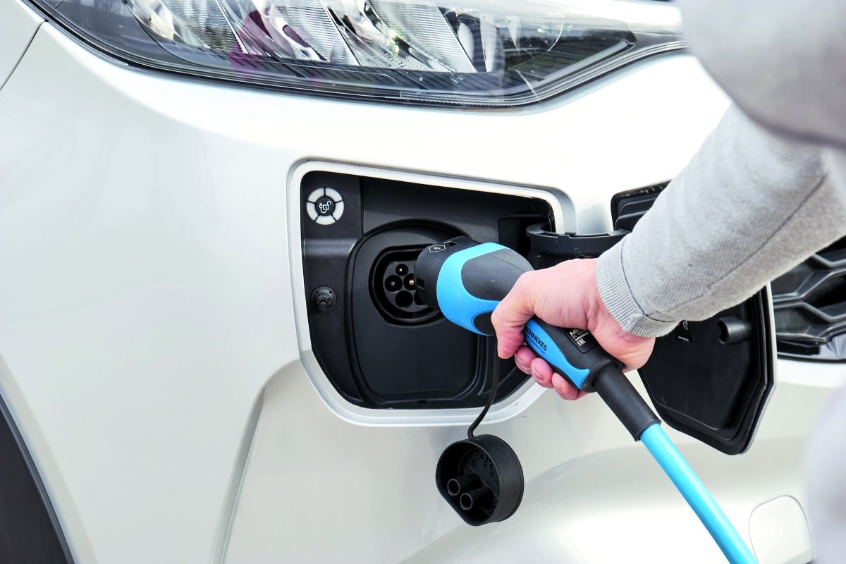 Ford Transit PHEV ombouw camper plug-in hybride