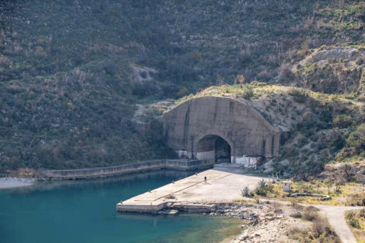 Discovery advertorial (ON-106764)