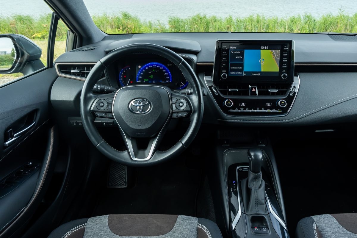 Toyota Corolla Touring Sports Trek