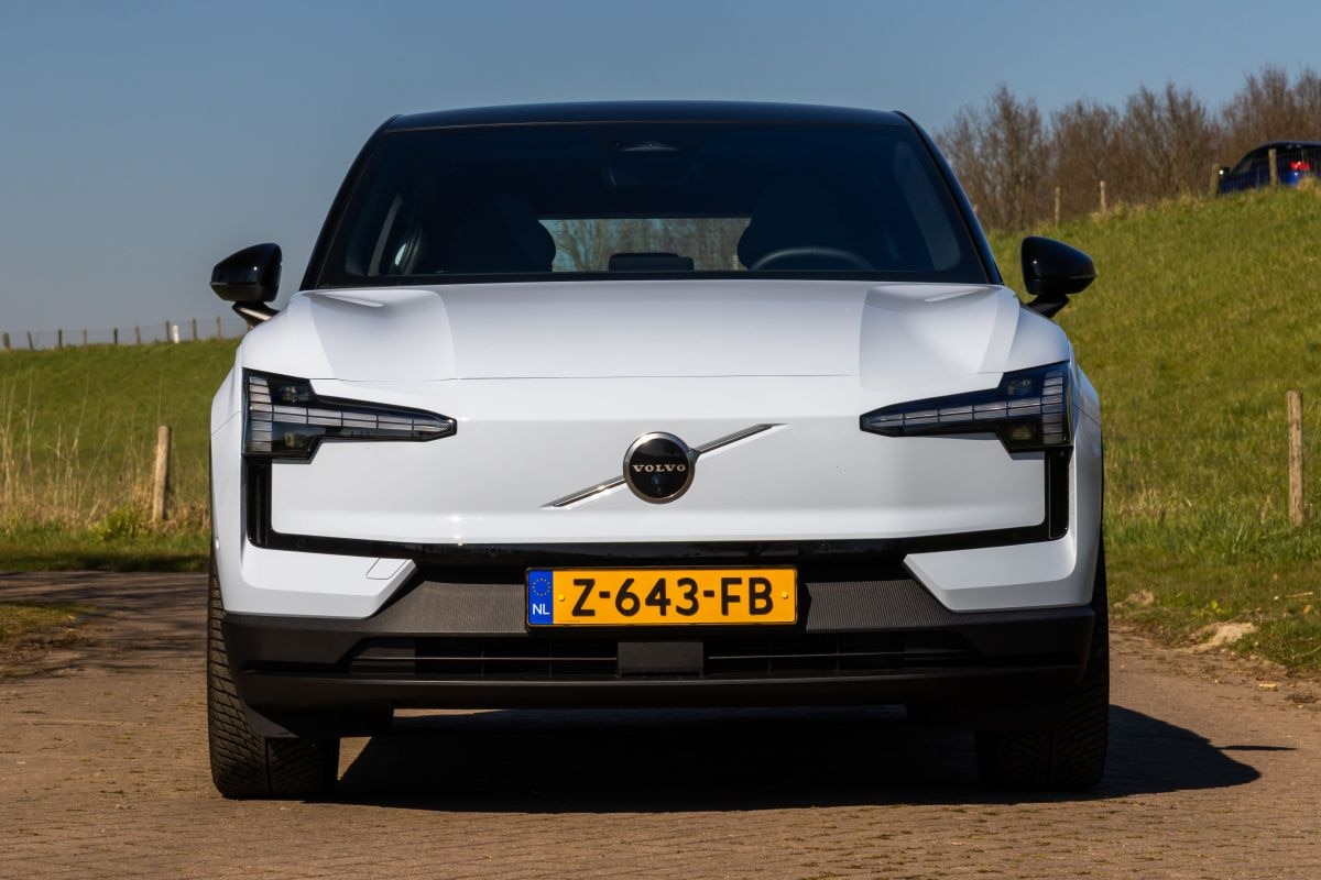 Volvo EX30
