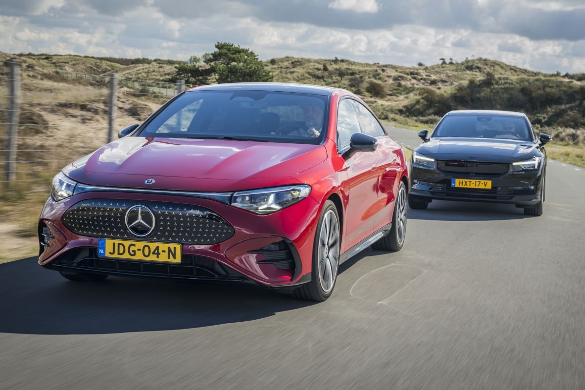 Mercedes CLA vs Polestar 2