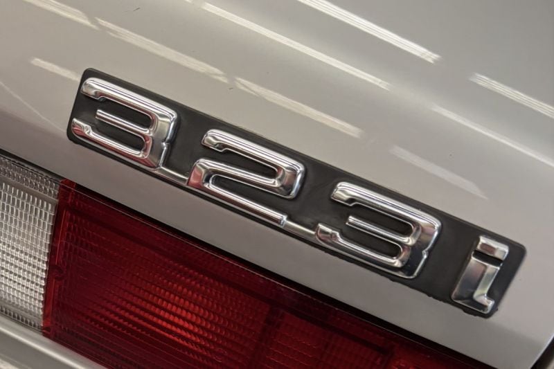 BMW 323i E21