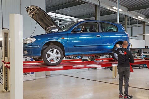 Nissan Almera 1.8 Sport – 2002 – 385.038 km – Klokje rond