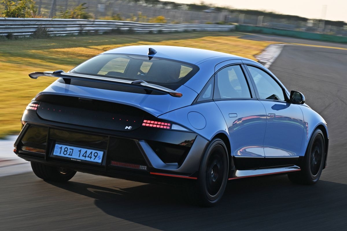 Hyundai Ioniq 6N - rijdend