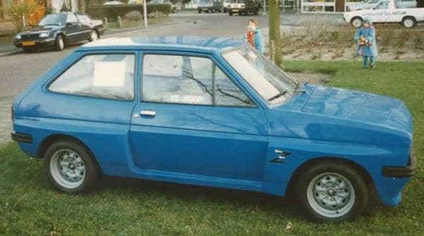 Uitgebouwde auto's van Ruud, spoilerbakken