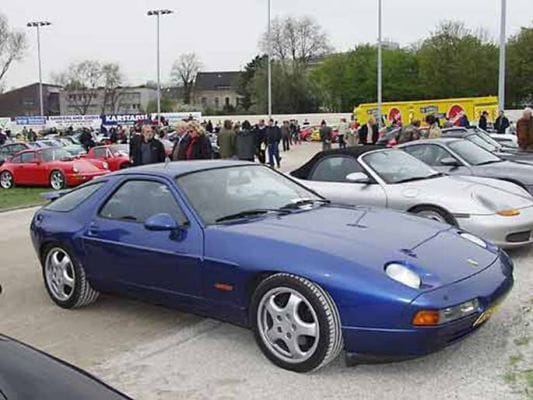 Uitgebouwde auto's van Ruud, spoilerbakken