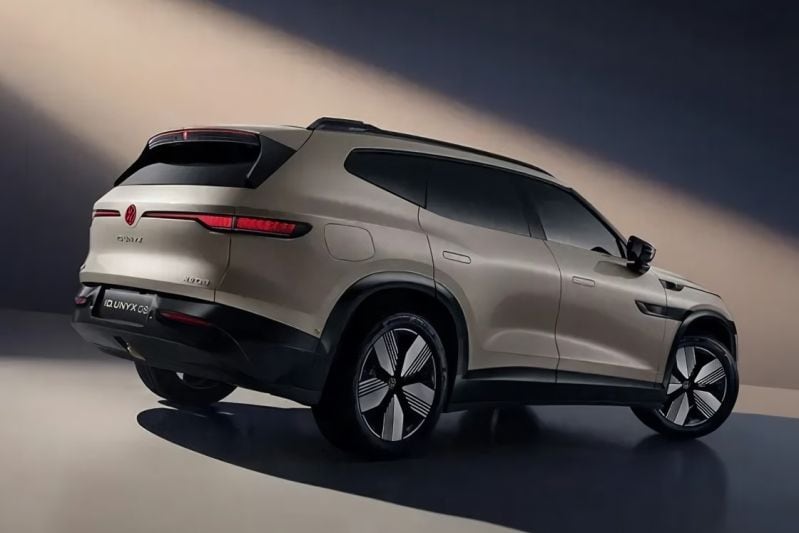 Volkswagen ID Unyx 08