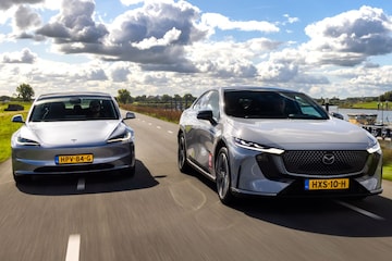 Mazda 6e vs. Tesla Model 3 dubbeltest elektrische auto's 