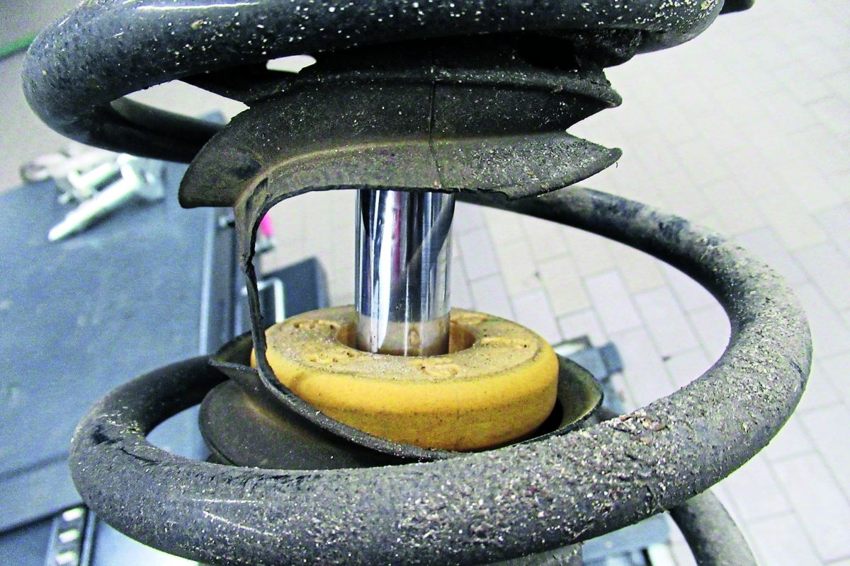 BMW iX3 duurtest AutoBild