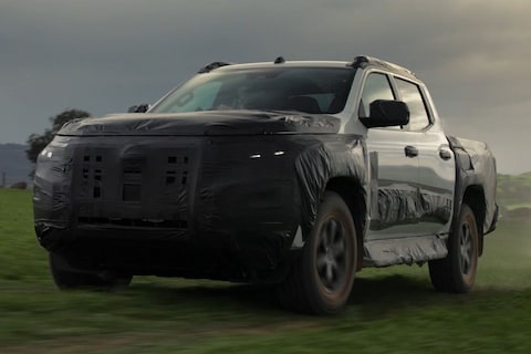 Nieuwe Nissan Navara wordt geleend van Mitsubishi – tijd om terug te geven