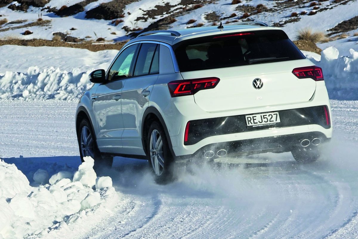 Vierseizoenbanden, allseasons, in de sneeuw