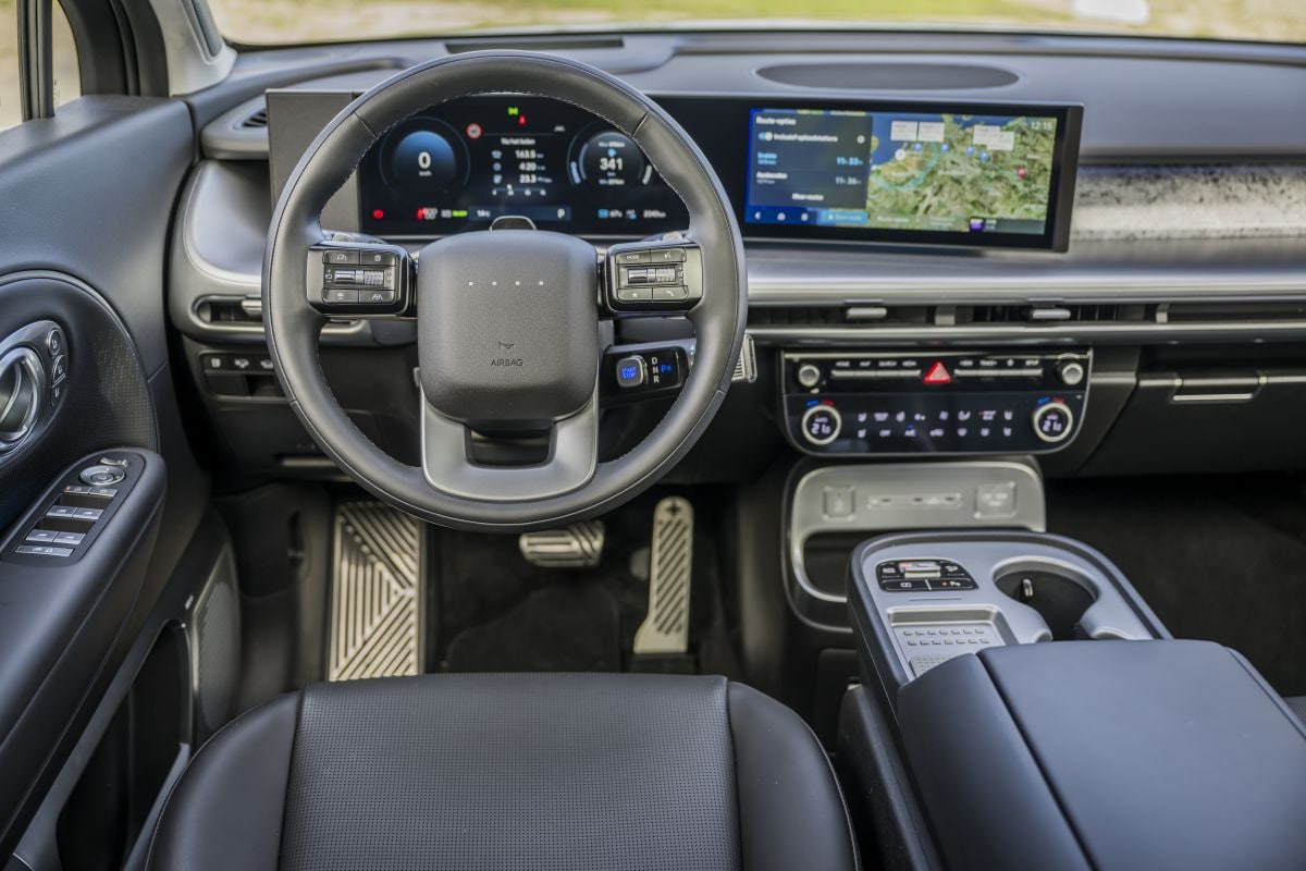 Hyundai Inster naast Ioniq 9