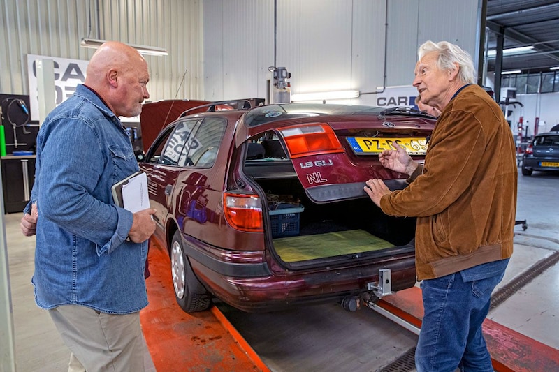 Toyota Carina E Wagon 1.8 GLi - 1997 - 463.088 km - Klokje rond