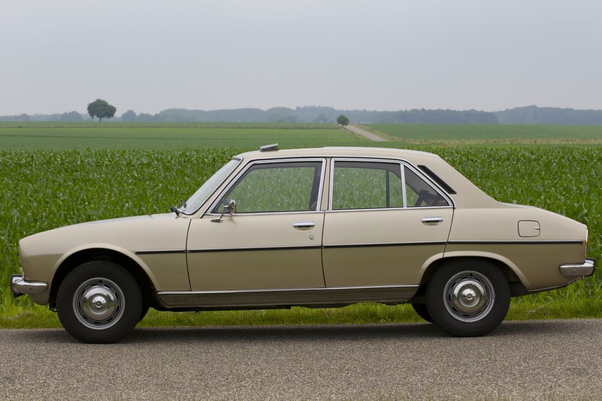 Peugeot 504