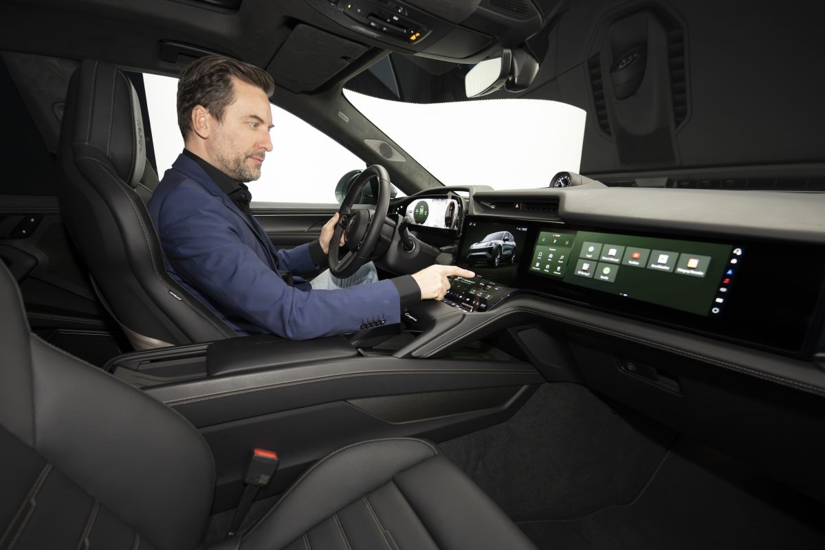 Porsche Cayenne Electric