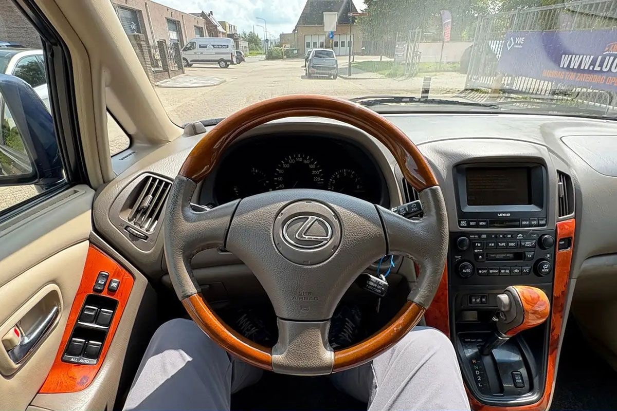 Lexus RX300 liefhebber gezocht