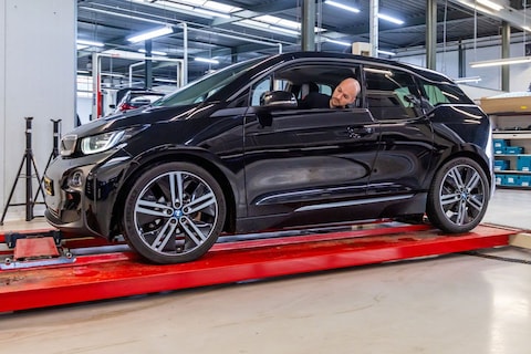 BMW i3 94Ah High Voltage Edition – 2016 – 332.845 km - Klokje rond