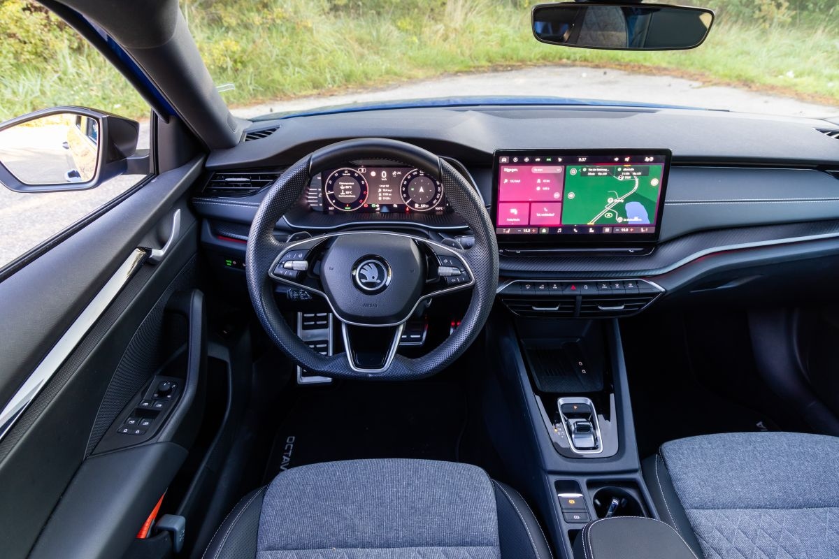Dubbeltest Skoda Octavia Toyota Corolla 2025