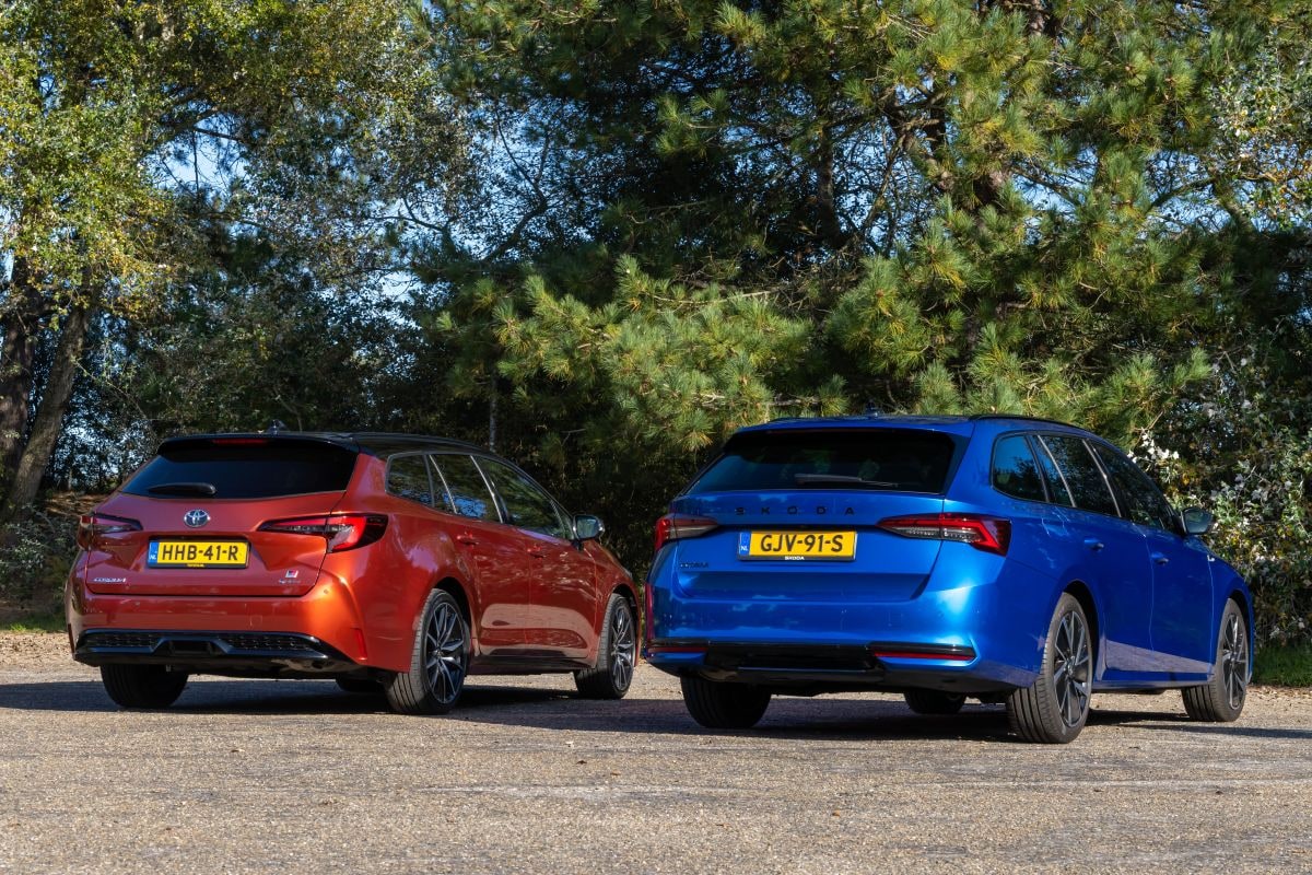 Dubbeltest Skoda Octavia Toyota Corolla 2025