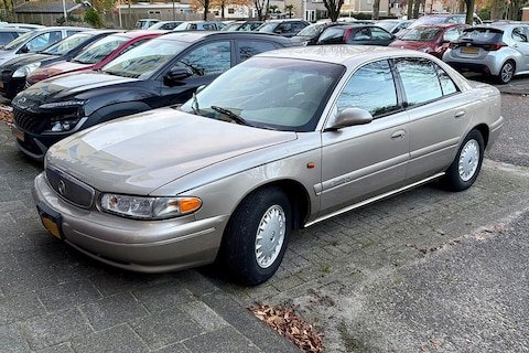 Deze Buick Century is voor zijn formaat lekker ingetogen - In het wild
