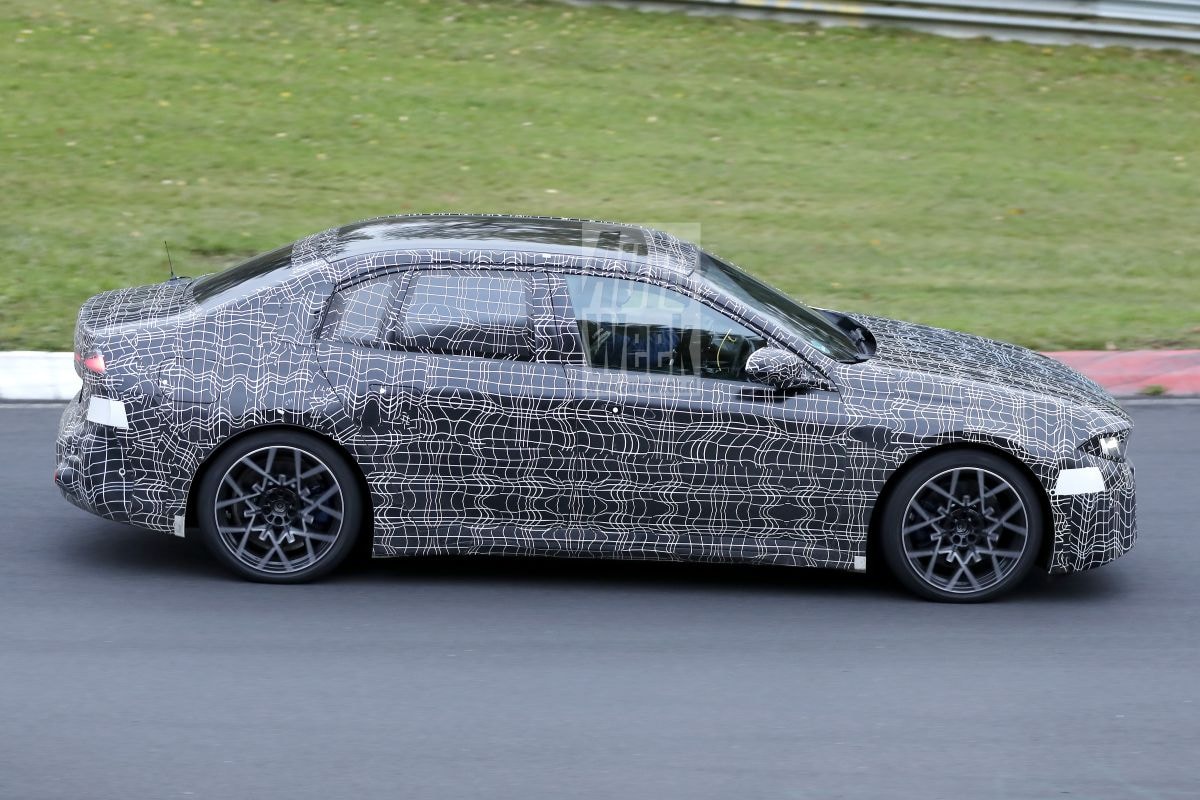 BMW i3 spyshots
