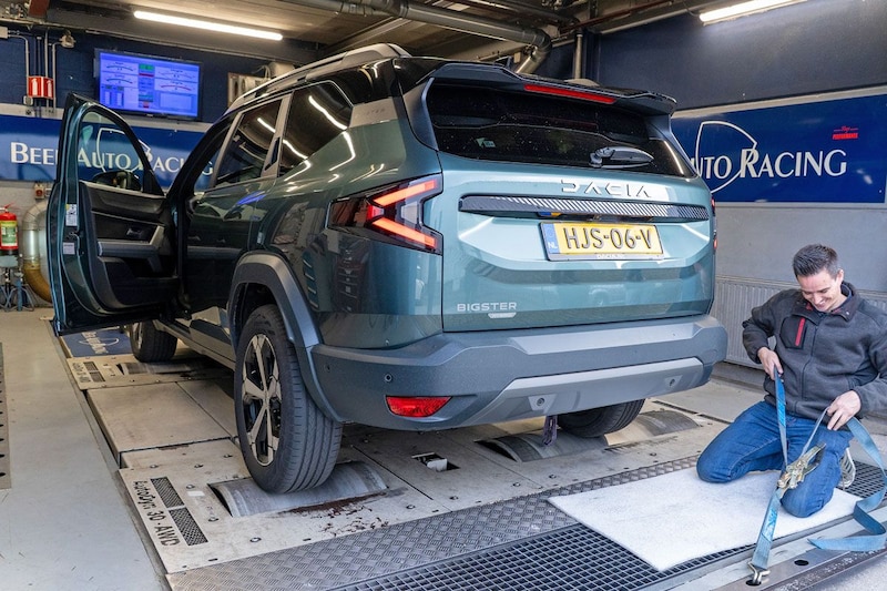 Dacia Bigster Hybrid 155 (2025) - Op de rollenbank